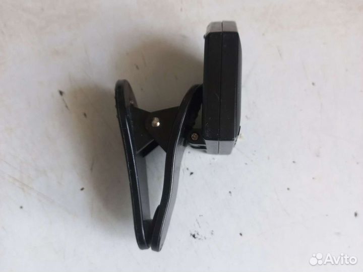 Тюнер для настройки гитары