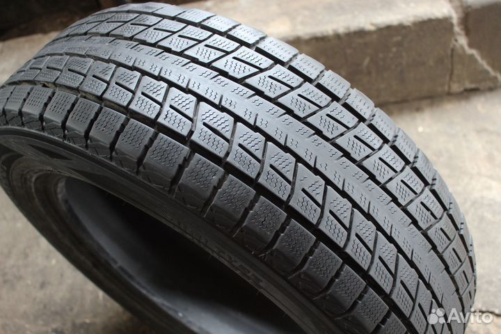 Dunlop Winter Maxx SJ8 225/60 R17 99R