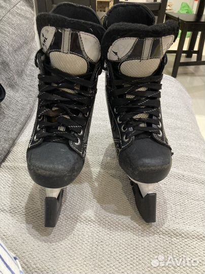 Коньки хоккейные детские 35 размер