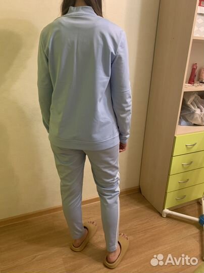 Спортивный костюм adidas