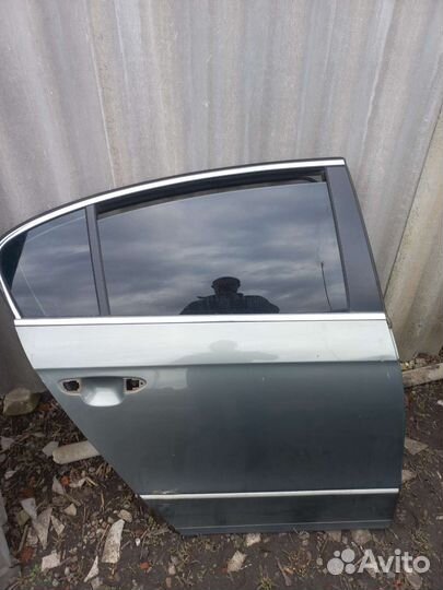 Дверь задняя правая volkswagen passat b6