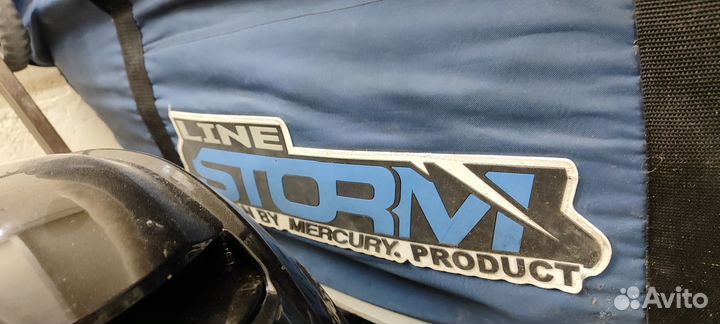 Продам лодку с мотором