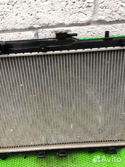 Радиатор охлаждения двигателя Kia Cerato седан