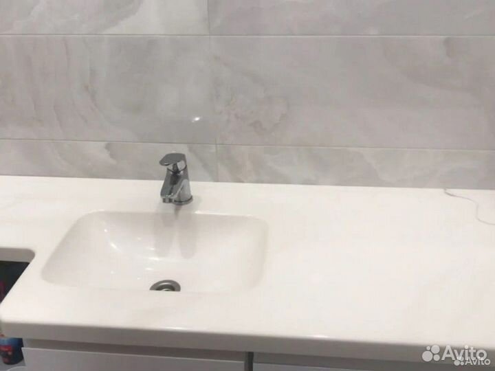 Столешница для ванной из искусственного камня