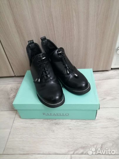 Ботинки женские