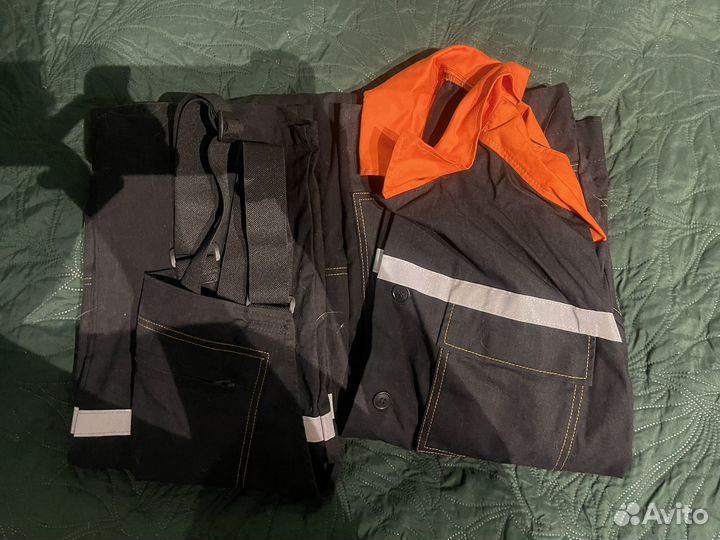 Пакет со спецодеждой