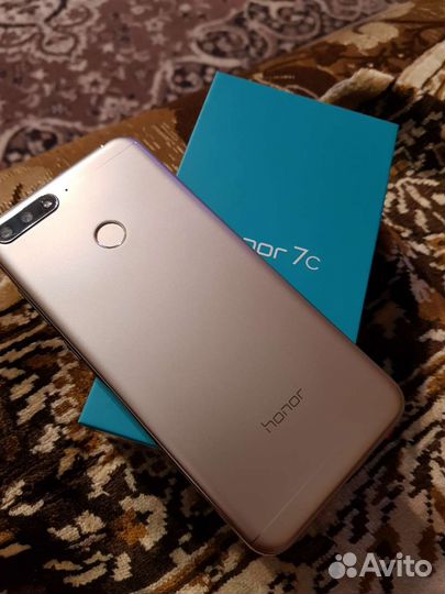 Телефон Honor