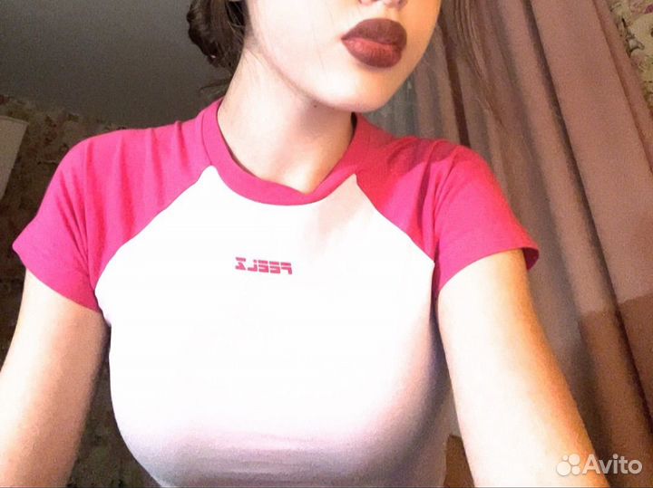 Розовый укороченный топ