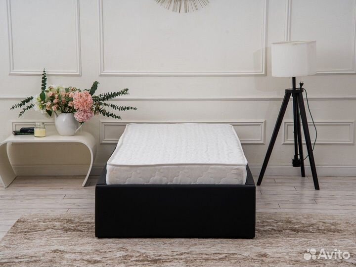 Кровать с матрасом, цена за полный комплект. Без предоплаты