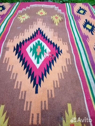 Ковер ручной вязки