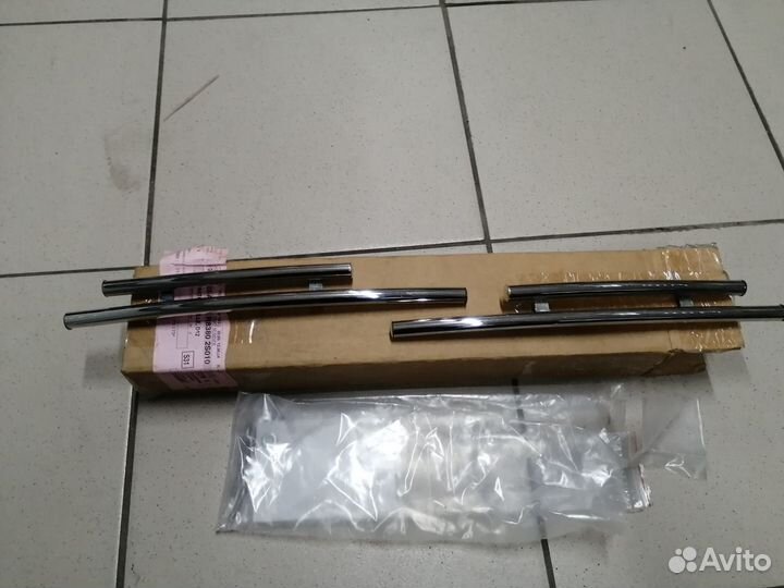 Хром накладка верхн решетки радиатора Хендай IX35