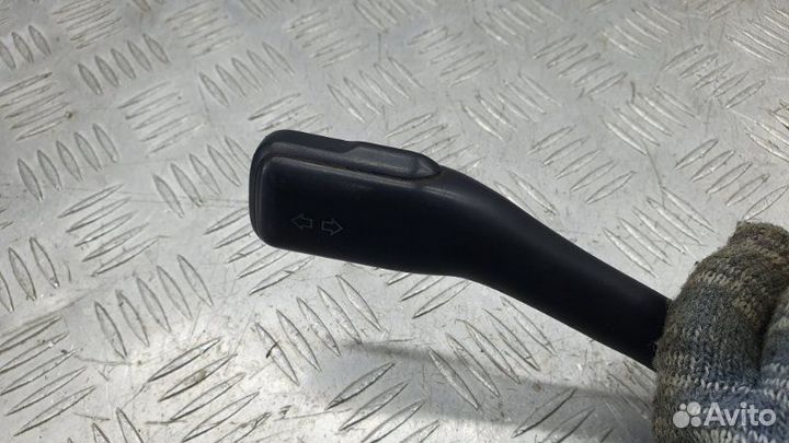 Переключатель поворотов подрулевой Skoda Superb 1