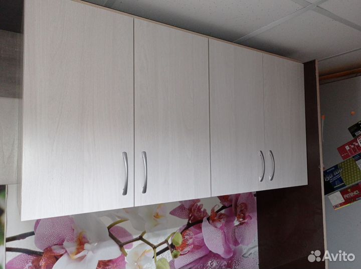 Кухонные настенные шкафы