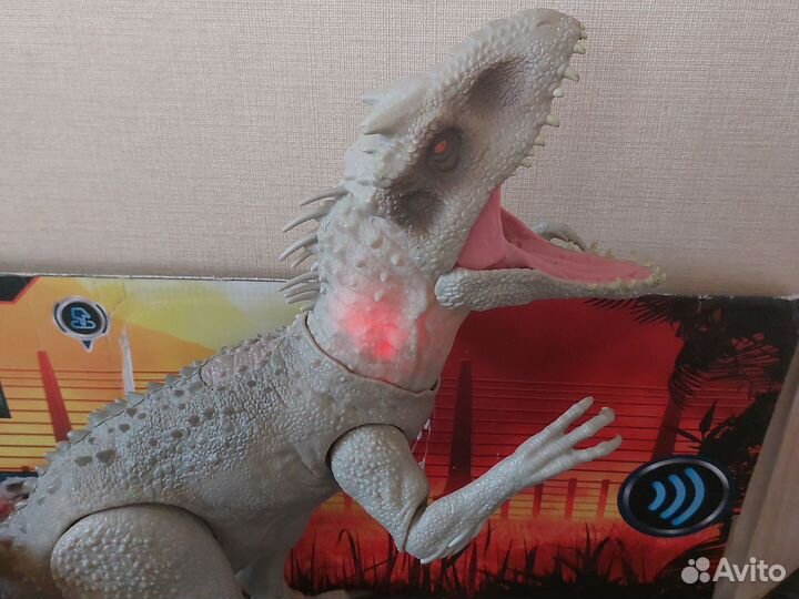 Игрушка индоминус рекс