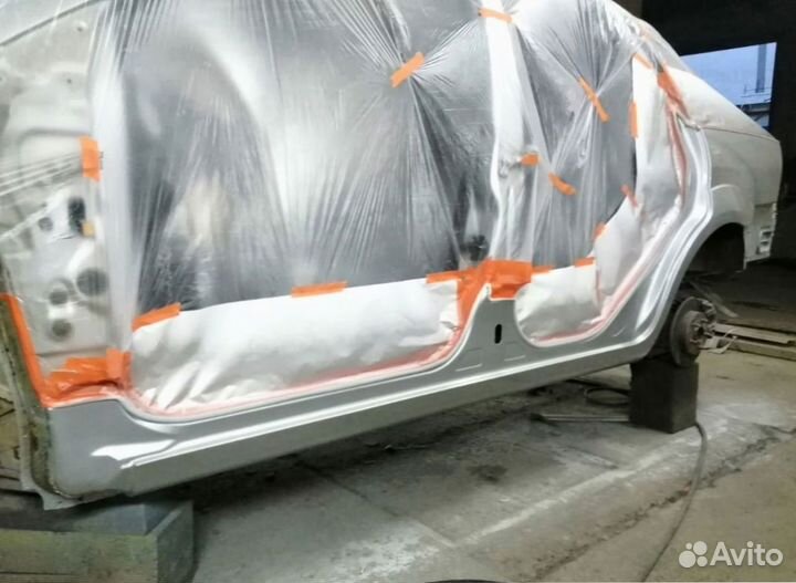 Порог левый на Ford Focus 2 хетчбек