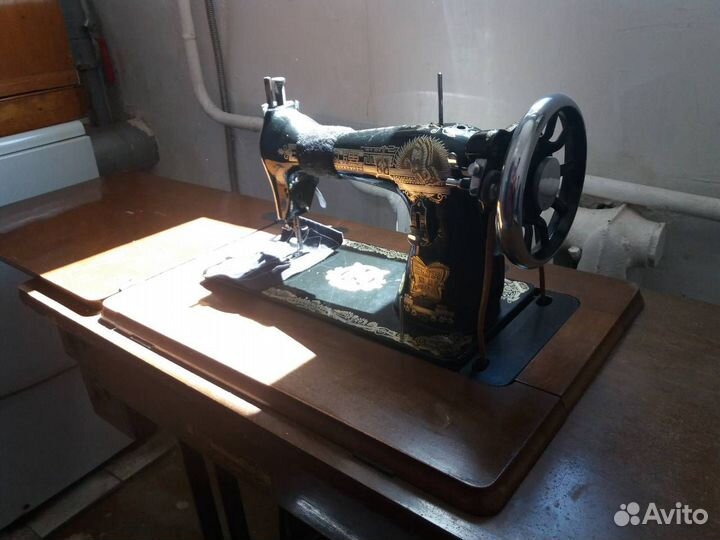 Швейная машинка 