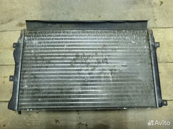 Радиатор основной Volkswagen tiguan 2011-2016