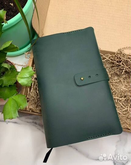 Кожаный ежедневник ручной работы