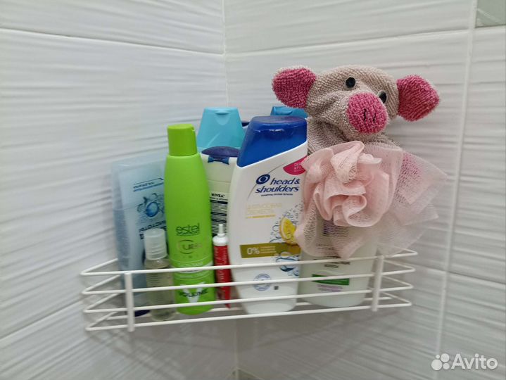 Металлические угловые полочки