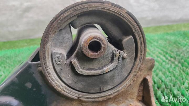 Опора (подушка) двигателя задняя Nissan X-Trail T