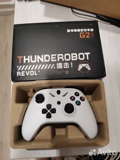 Беспроводной геймпад Thunderobot G25