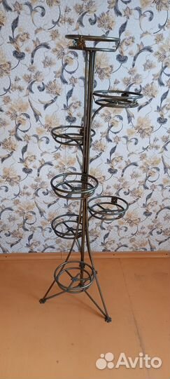 Подставка для цветов напольная металлическая