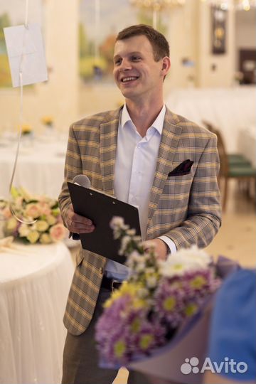 Ведущий и диджей