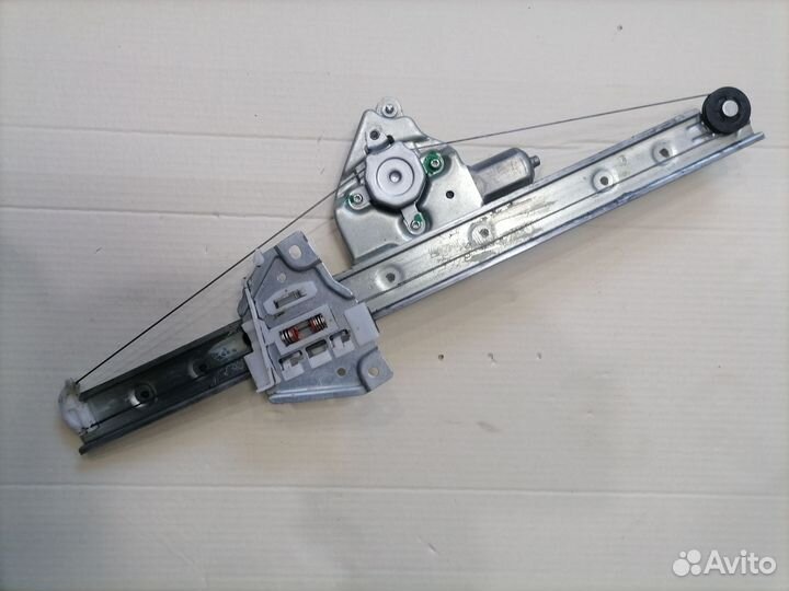 Стеклоподъемник левый для Suzuki Grand Vitara