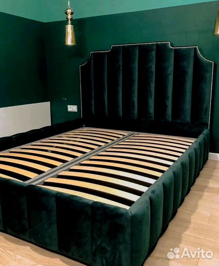 Кровать двухспальная на заказ