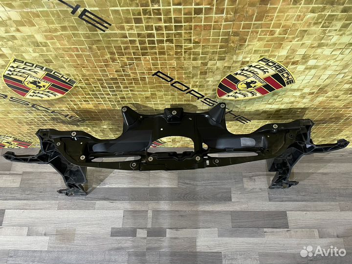 Панель передняя на Porsche Panamera 971 16-23г