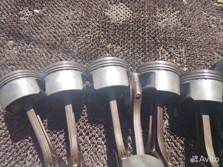 Mercedes e-класс, поршня б/у,гильзы
