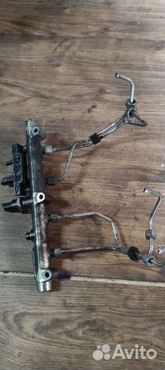 Топливная рампа peugeot 806 2.0 nn