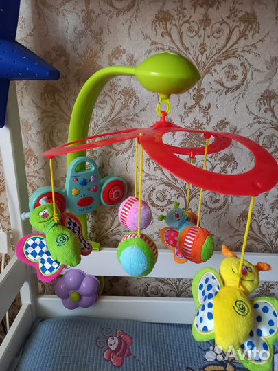 Музыкальный мобиль на кроватку