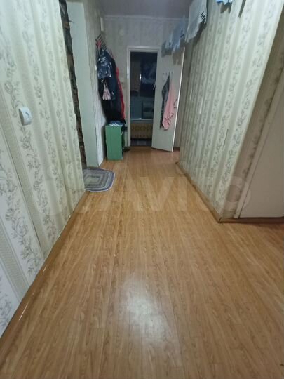 2-к. квартира, 60 м², 3/3 эт.