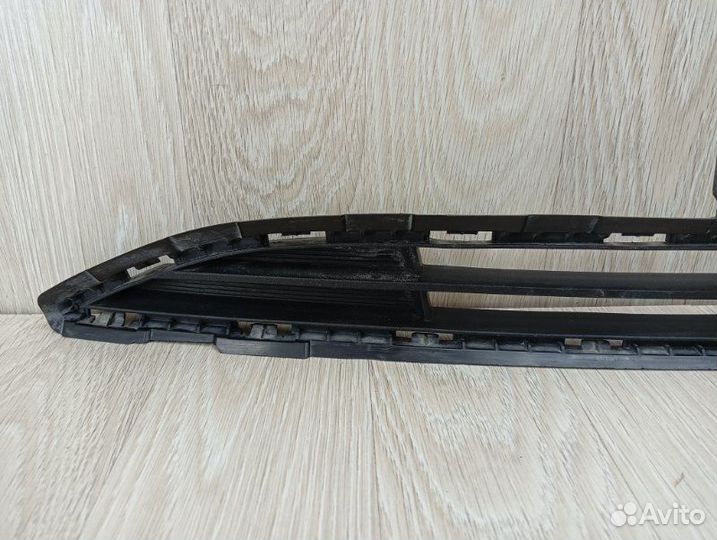 Решетка в бампер Hyundai Solaris 2