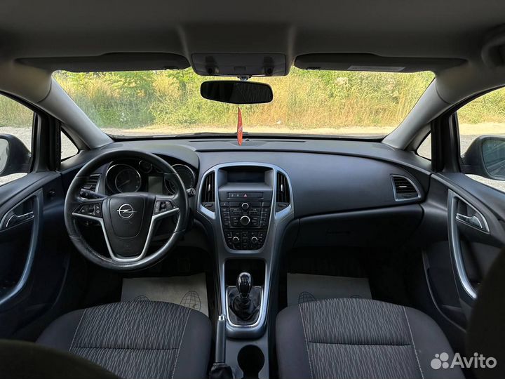 Opel Astra 1.6 МТ, 2012, 187 000 км