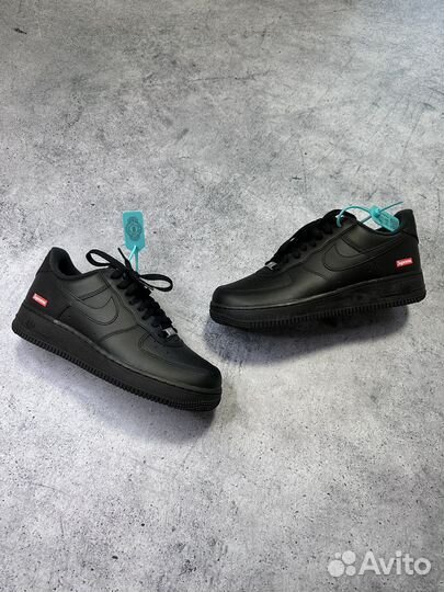 Nike air force 1 low supreme black