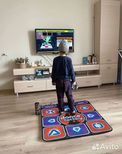 Танцевальный коврик новый