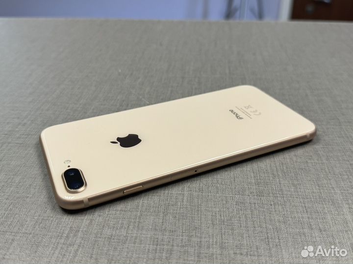 iPhone 8 Plus, 64 ГБ
