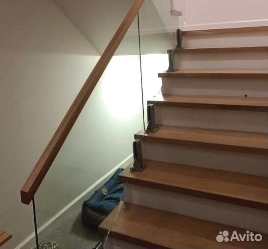 Стеклянные ограждения лестницы от производителя