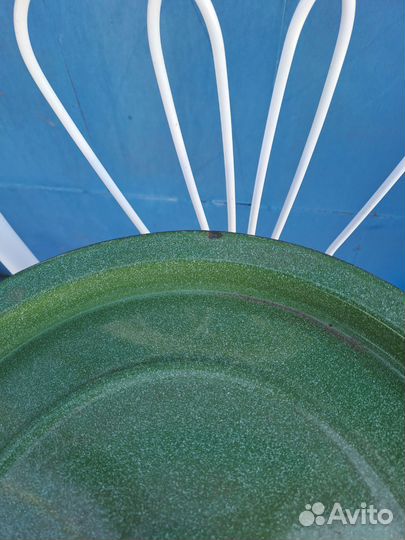 Кастрюля эмалированная большая