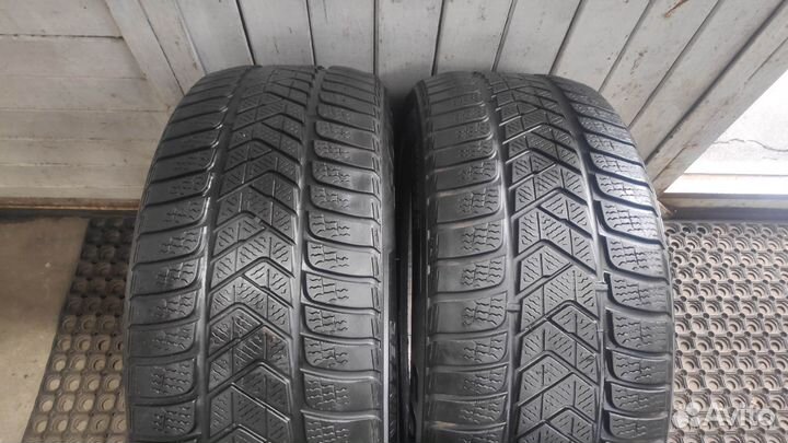 Pirelli Winter Sottozero 3 255/45 R19 104V