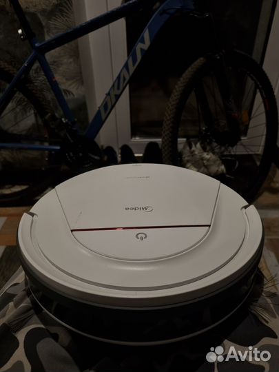 Робот пылесос