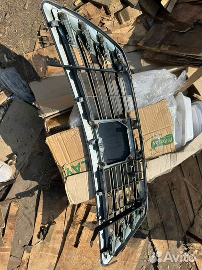 Решетка радиатора Toyota Crown 2008-2012