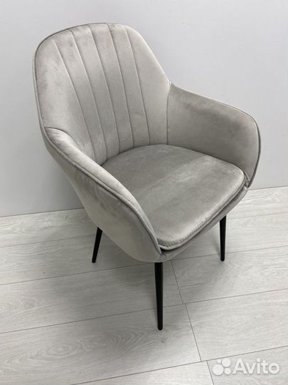 Стул кухонный