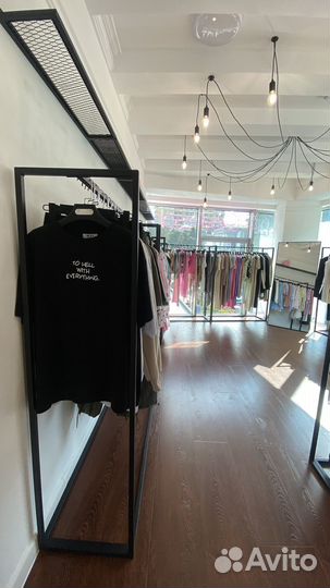 Шоурум женской одежды
