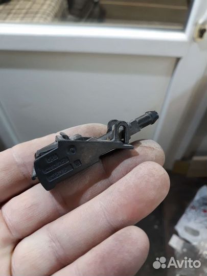 Форсунка омывателя стекла Volkswagen Skoda