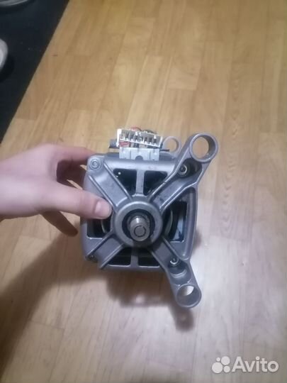 Двигататель стиральной машины indesit