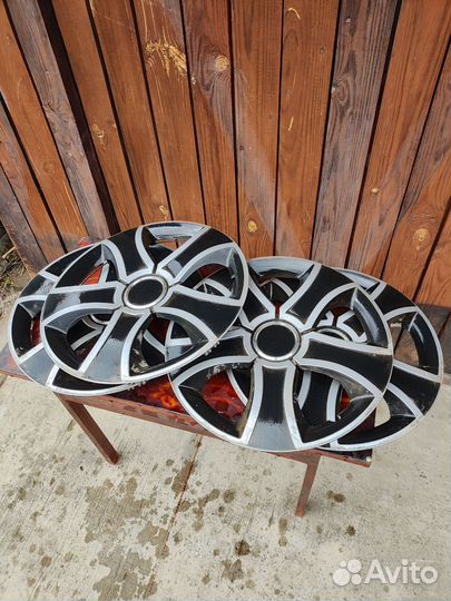 Колпаки 13 радиус. 4 шт