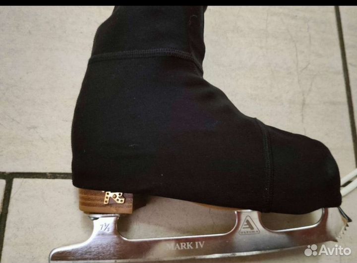 Фигурные коньки Risport профессиональные